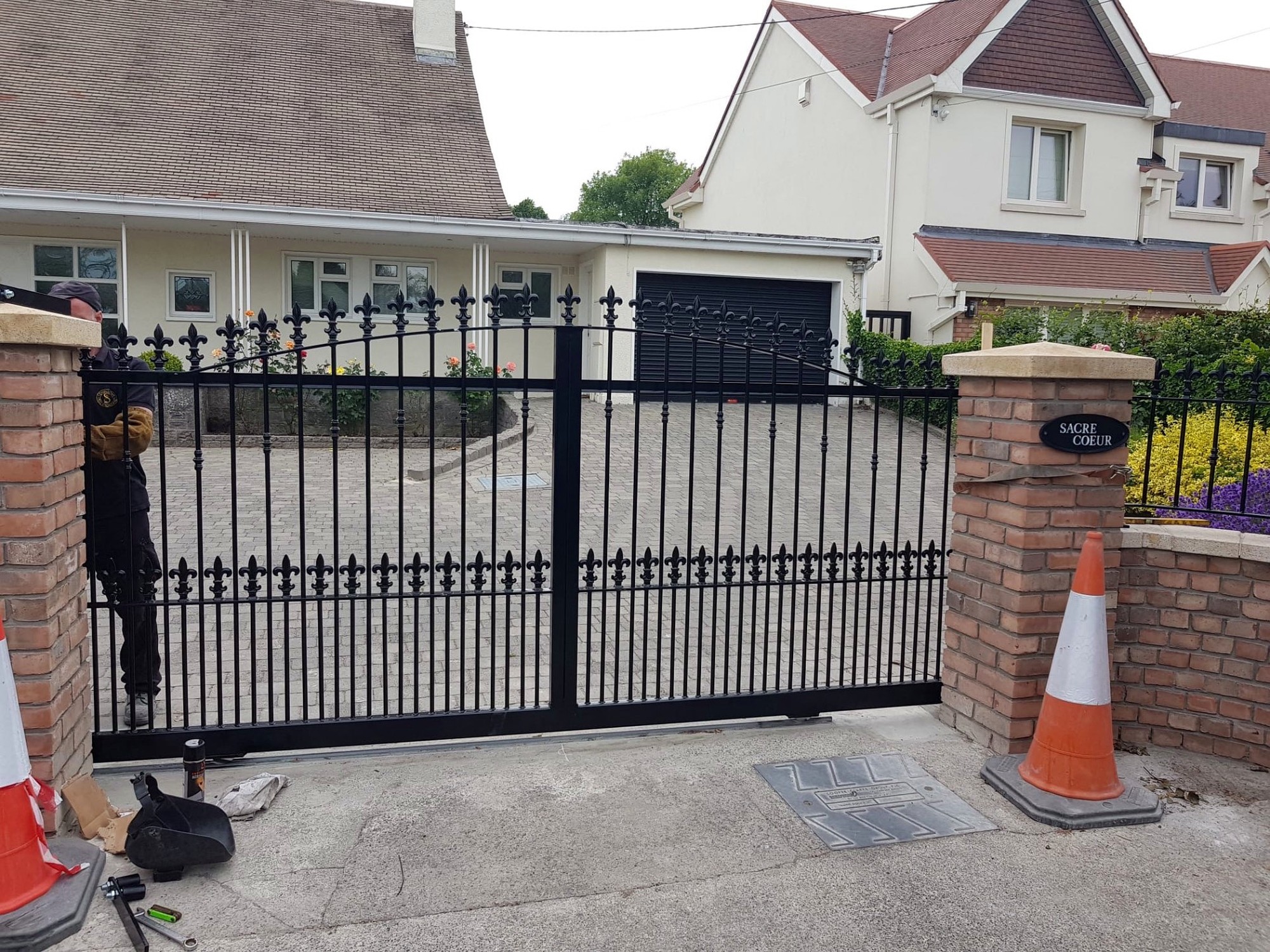 Fleur de Lis Driveway Gates, steel fabrication project in Terenure, Dublin 6W by Churchtown Steel Engineering Dublin